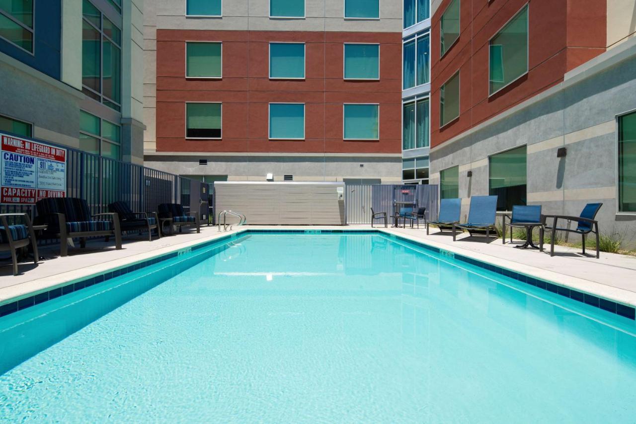 Hampton Inn & Suites Gilroy, Ca Exterior photo